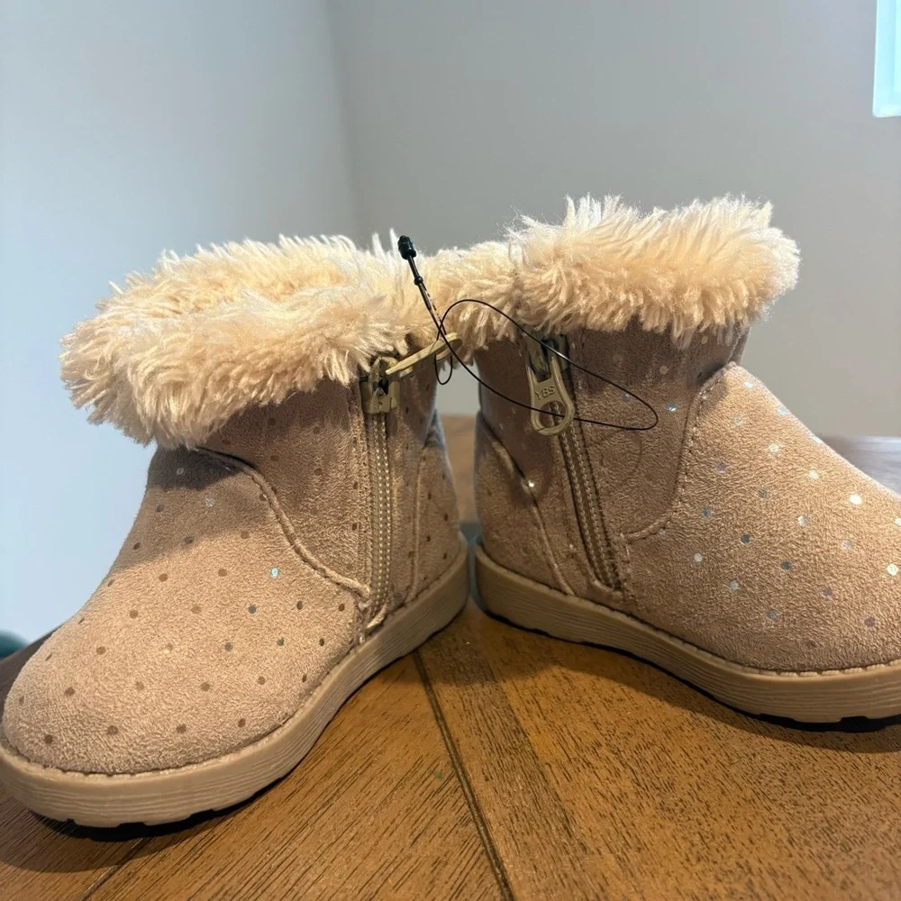 Cat & Jack Tan Kids Boots Size 4
